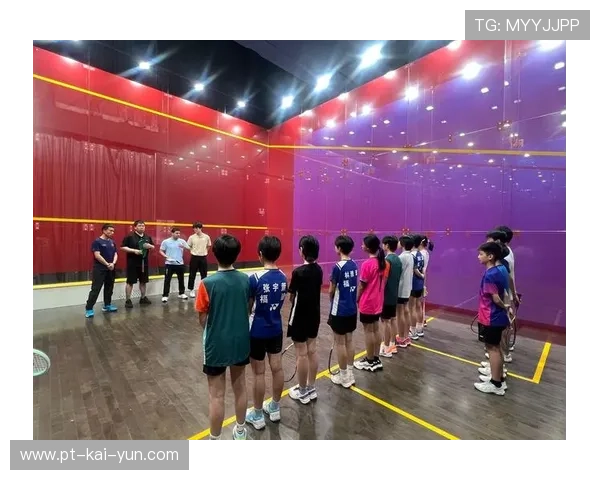 体育球队教练团队扩充优化训练计划，球队体能教练